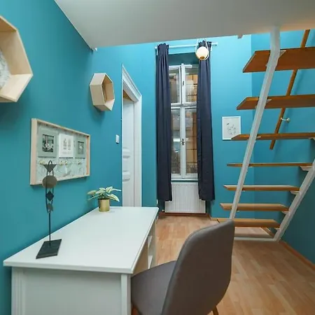 Appartement Cityscape Budget Art Deco