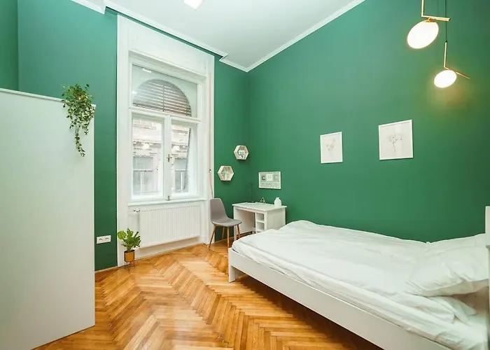 Cityscape Budget Art Deco Appartement